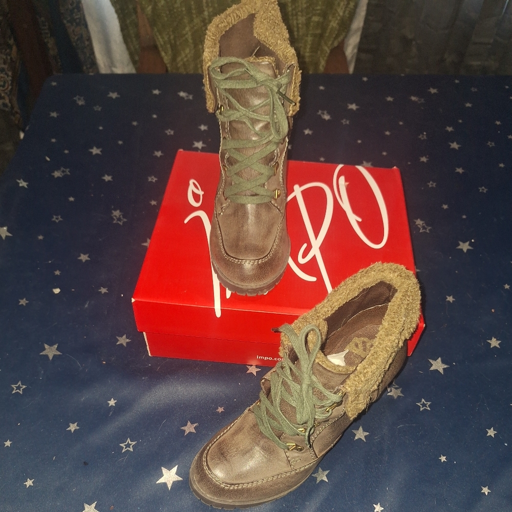 NIB IMPO SZ 9 1/2 Hawthorn Lace Up  Boots Brow All Man Made Material Geee Laces